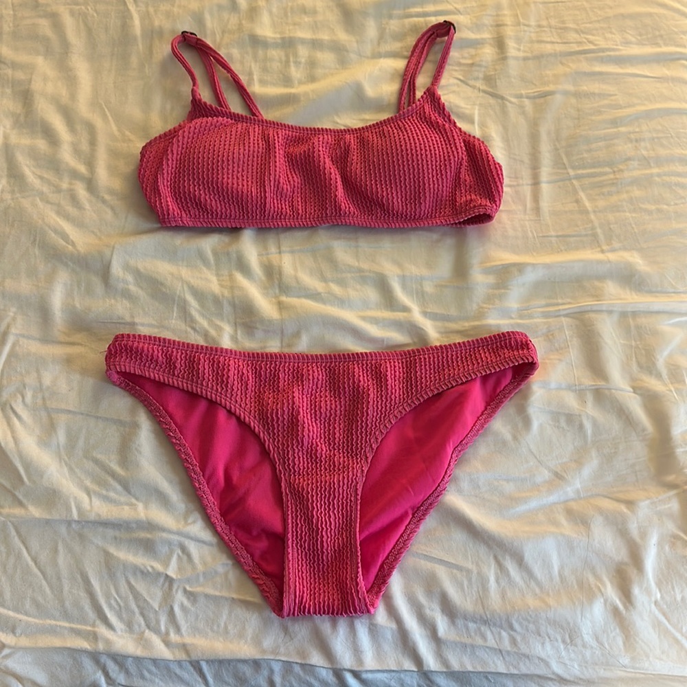 Pink bikini!!